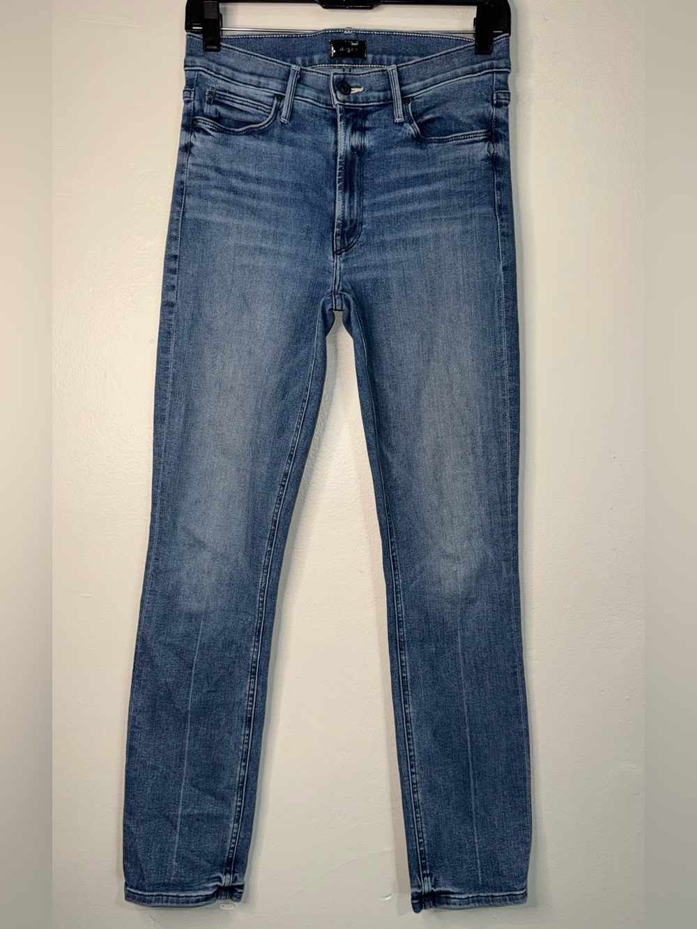 MOTHER The Mid Rise Dazzle Ankle Jeans in Light Blue Wash